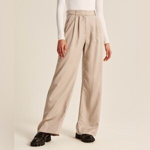 A&F - Tailored Lightweight Drapey Wide Leg Pant